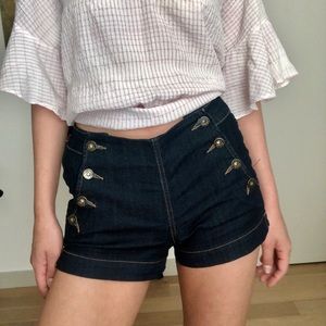 Super cute jean shorts